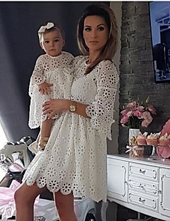 cheap -Mommy and Me Lace Dresses Party Solid Colored Flower Hollow Out White Knee-length Half Sleeve Wedding Flowers Matching Outfits / Sweet / Cotton