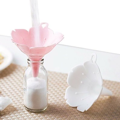 cheap Kitchen &amp; Dining-Cherry Blossom Shape Funnels 2pcs Home Olive Oil Condiments Kitchen Accessories