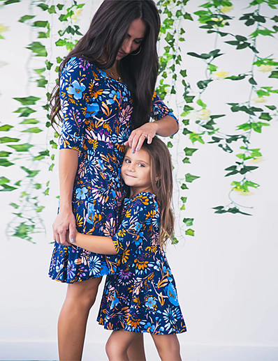 billiga Family Matching Outfits-Mamma och jag Klänning Grafisk Mönster Blå Maxi Ärmlös Matchande kläder / Sommar