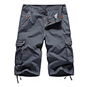 Herrenhosen und Shorts